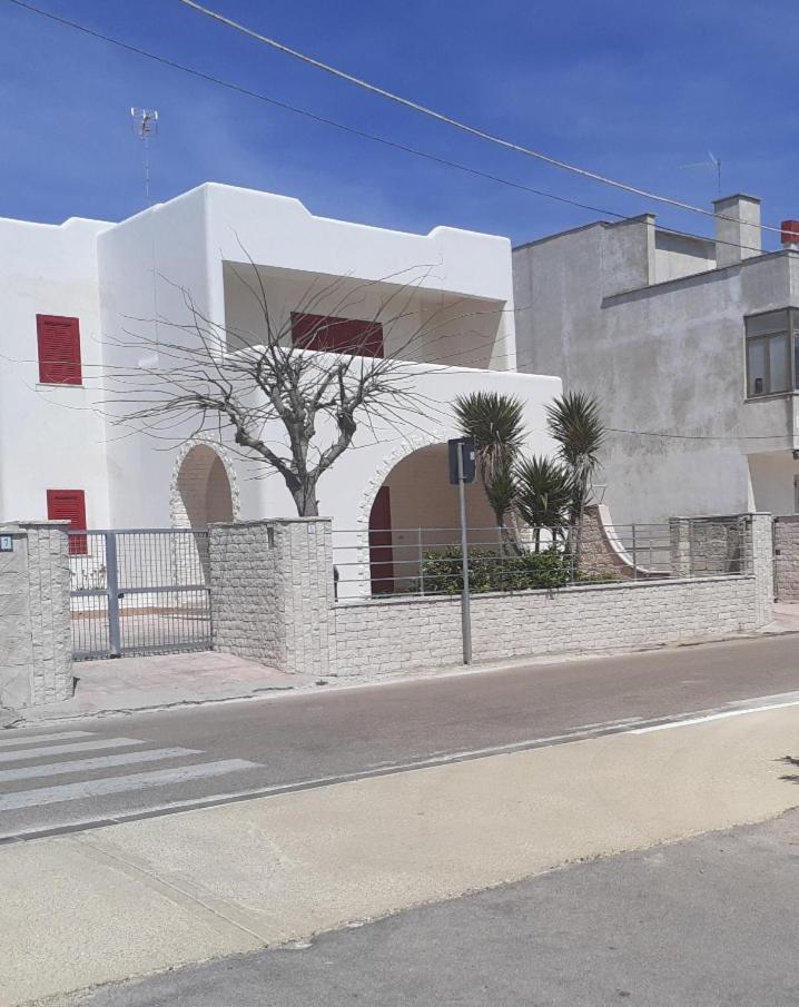 Villetta Fronte Mare Torre dell'Orso Exterior photo